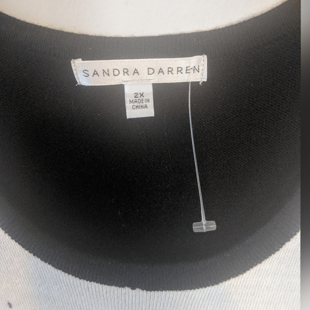 Plus Size Dress Sandra Darren Geometric Print 2X - Picture 2 of 4